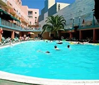 Qawra Inn Qawra