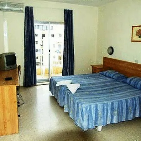 Qawra Inn 3*