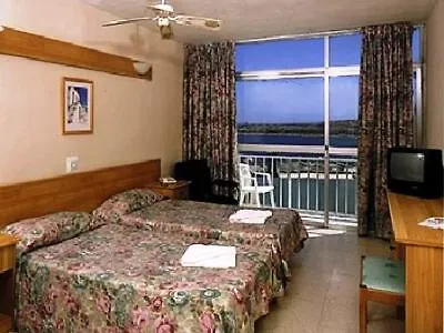 Qawra Inn Hotel 3*
